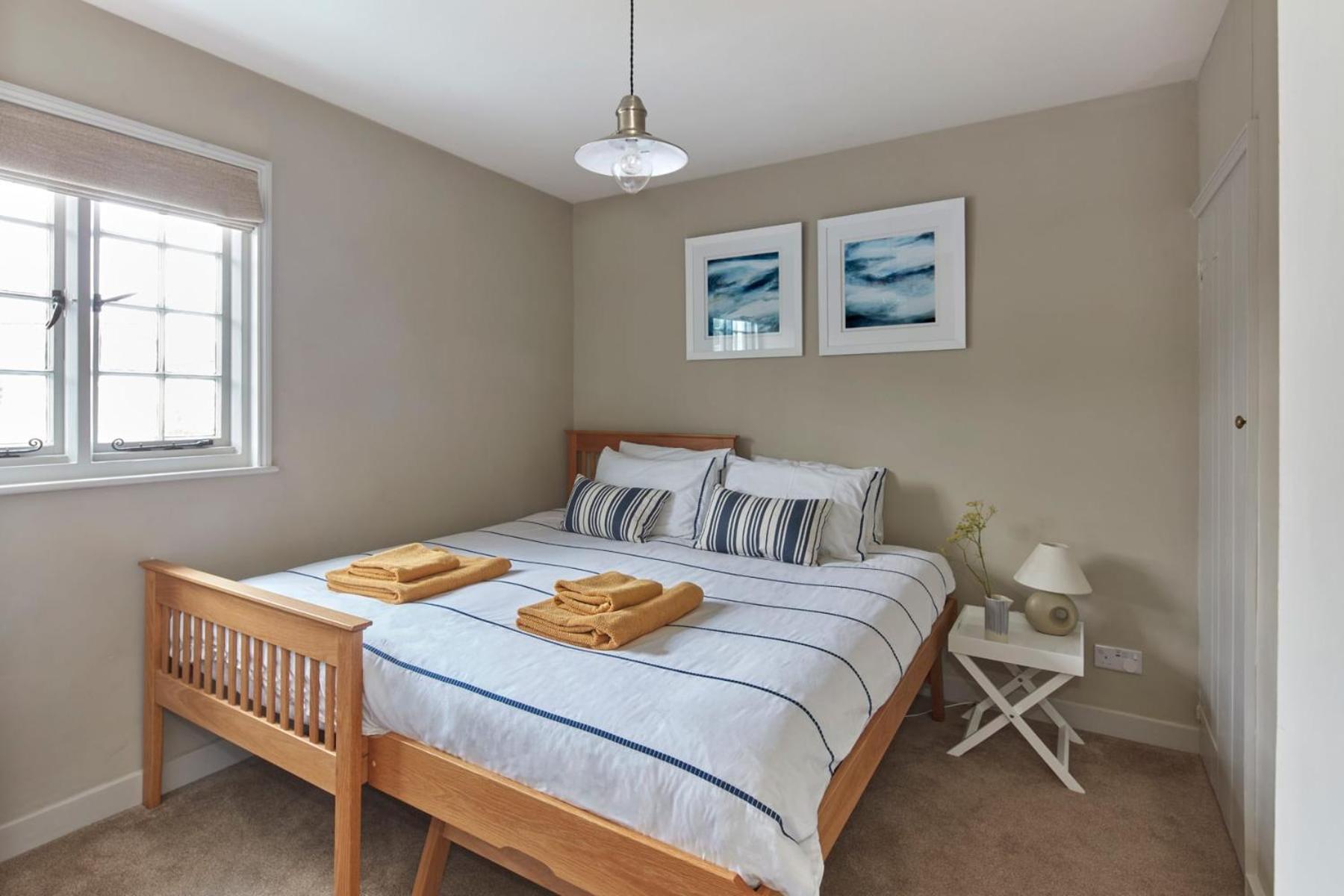 Bosun Cottage - Boutique Retreat On The Beach ディール エクステリア 写真